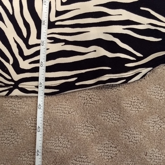 Silk dress - Picture 6 of 7